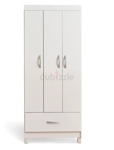 Wardrobe 3 door 1 drawer
