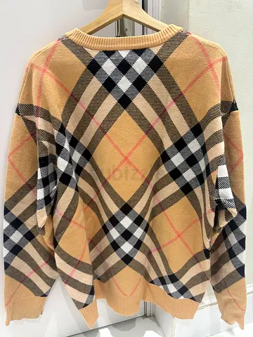 Classic beige tartan check knit sweater - unisex, BURBERRY (copy)