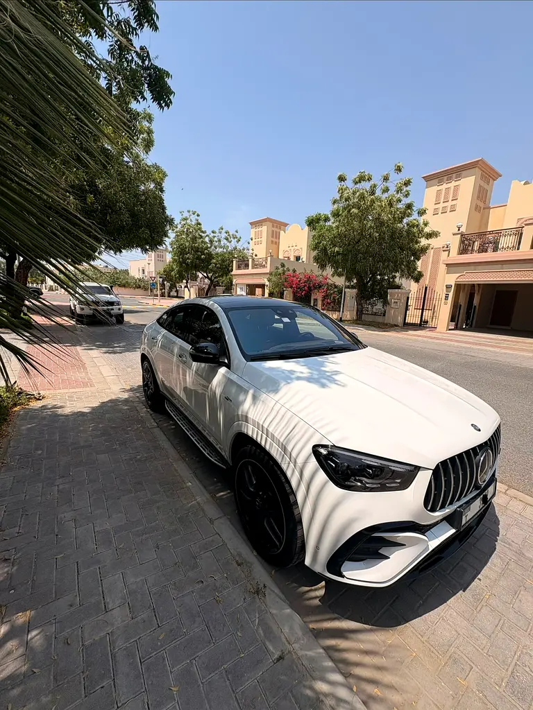 Mercedes-Benz GLE Coupe 2024 — photo 1 of 11