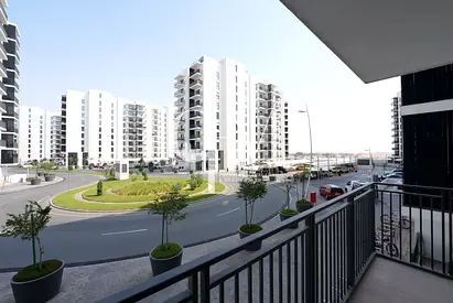 غرفة نوم | طابق منخفض بموقع مميز | تصميم عملي رائع