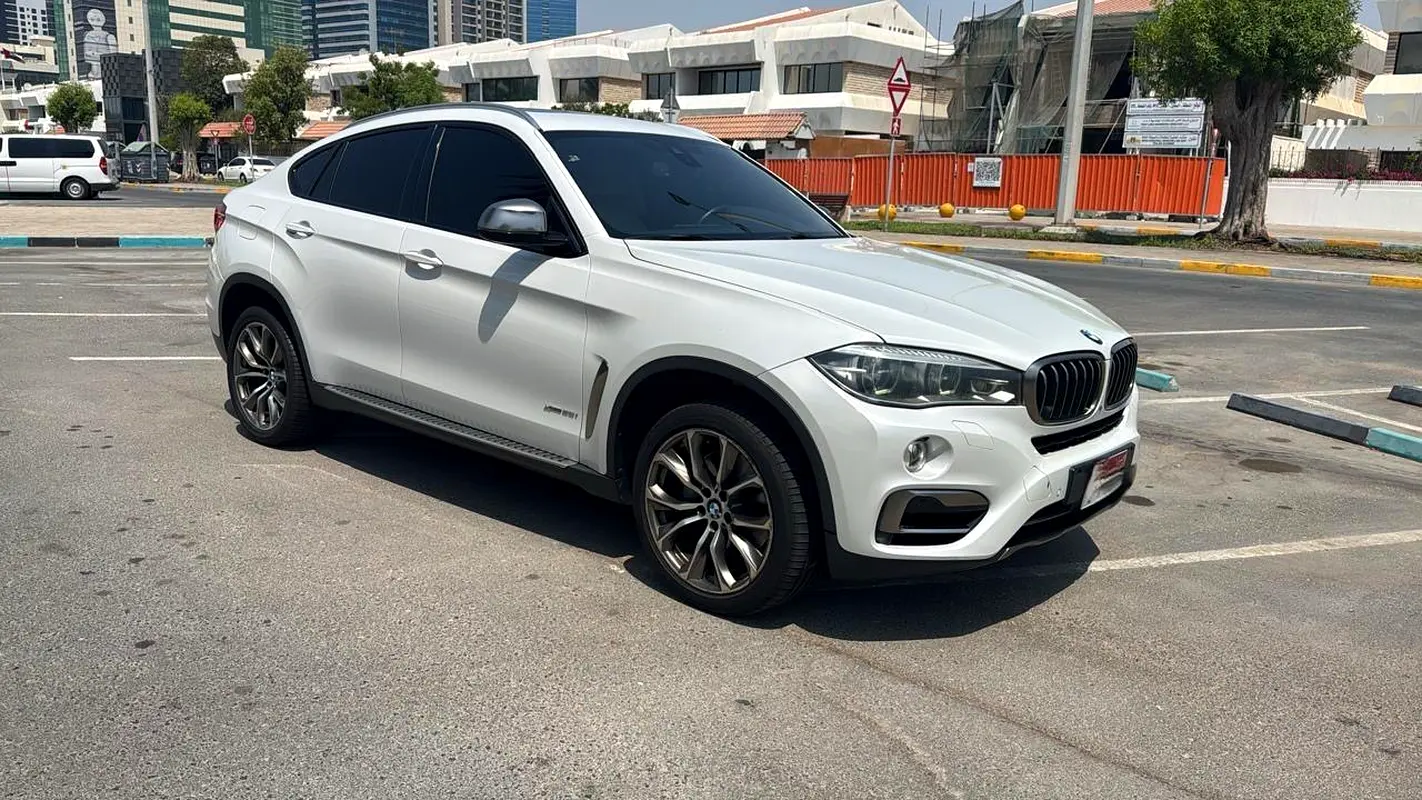 BMW X6 2015 — photo 1 of 12