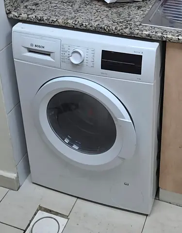 Bosch Series 2 Front Load Washer - Good Working Condition