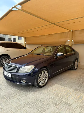 Mercedes C200 - GCC excellent condition