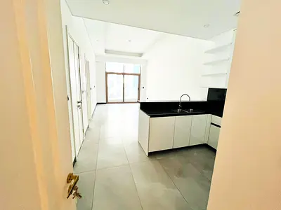 VACANT | BRAND NEW | LUXURIOUS | PRIME LOCATION