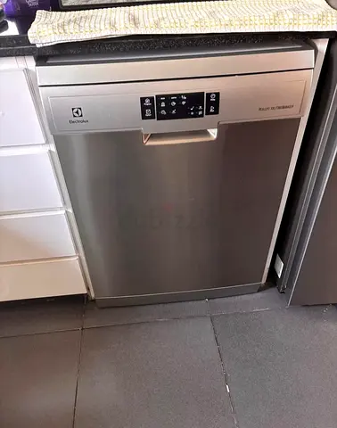 . Selling Electrolux Three Rack Dishwasher