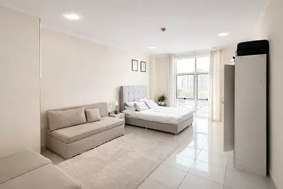 UPGRADED STUDIO | VACANT | BEST DEAL