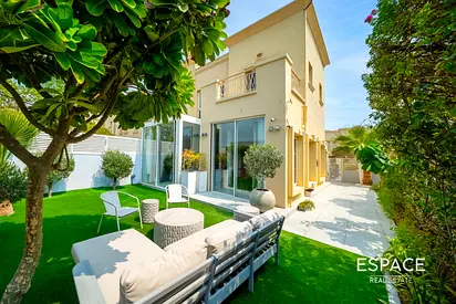 Well Maintained | Spacious Living Room