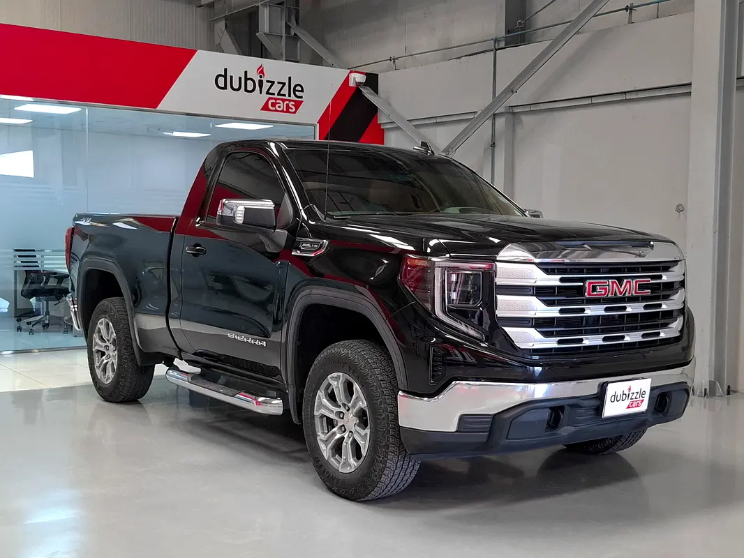 GMC Sierra 2023 — photo 1 of 13