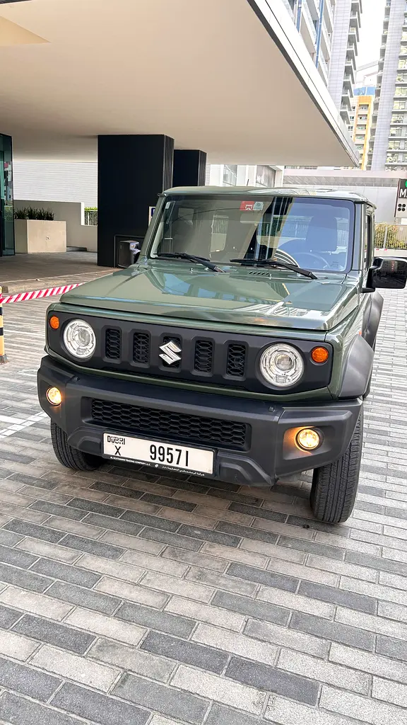 Suzuki Jimny 2022 — photo 1 of 10
