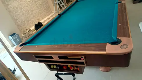 9 feet Slate top base, return ball professional pool billirds table is for sale