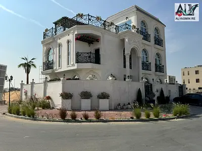 فيلا بلانكا الفاخرة للبيع في باهيا – تصميم فاخر مع مسبح وتنسيق حدائق مميز