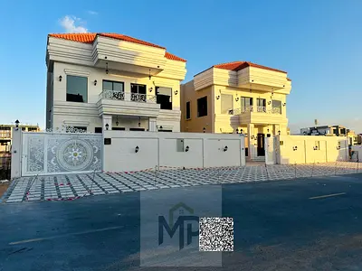فيلا فاخرة مكونة من 4 غرف نوم وتشطيبات راقية وموقع مميز