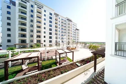 Handover Soon | Partial Golf View | 40/60