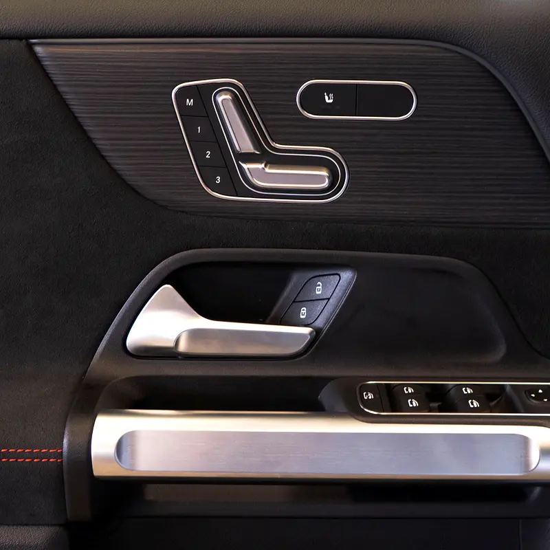 Mercedes-Benz GLB-Class 2025