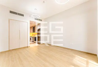 جديد بالكامل | واسع | جاهز للسكن