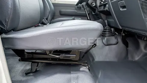 2026 Toyota LAND CRUISER — миниатюра 11