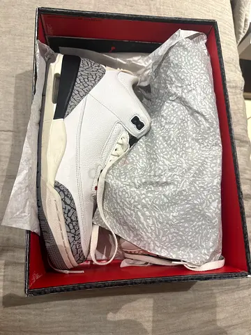 White Retro Jordan 3 used once still with box excellent condition