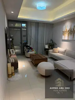 Great opportunity! Spacious and elegant 2BR apartment for sale in Gulf Tower, 2 baths, built-in ward