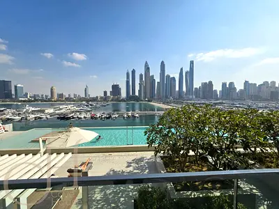 13 month rent -Full skyline view-Furnished
