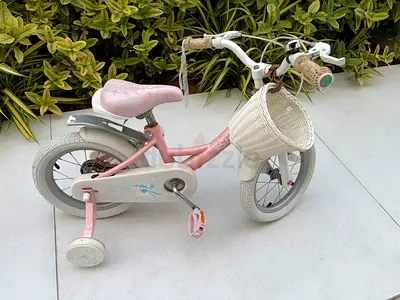 Girls bike