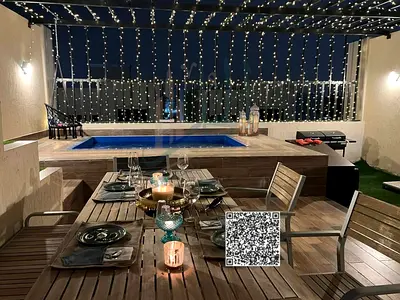 🏡 فيلا مفروشة فاخرة للإيجار في الزاهية – عجمان | 5 غرف ماستر + مسبح + موقع مميز
