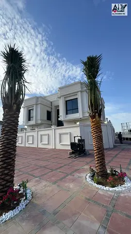A villa on the main street, ready to move in, with all registration and ownership fees included, in one of Ajman's most prestigious areas. Freehold ow