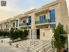 Two floors and a rooftop villa at a bargain price, including registration and ownership fees, locate