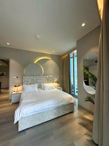 Luxury 1BR with Infinity Pool  Iconic Views – Marina Star