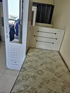 Bed Space for Ladies