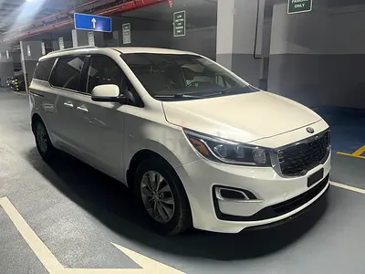 2020 KIA SEDONA LX (CANADIAN SPEC, LEATHER, REAR DVD)