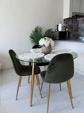 Dinning table and set of 4 chairs
