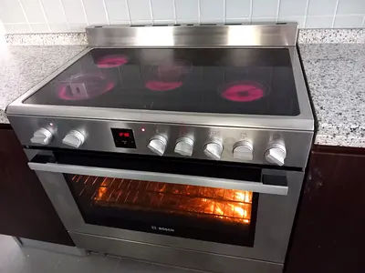 Model BOSCH 90/60cm 5 Hobs Full Electric Ceramic Cooker Range