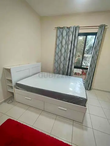 IKEA brimness king  size bed with 4 storage drawers underneath and with IKEA mattres