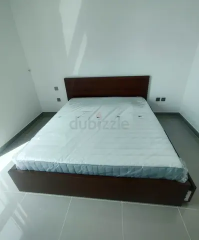 IKEA malam king size bed with IKEA mattress 180×200cm and 2 storage drawers underneath