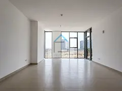 Elegant 3 Bedroom Apartment with Maids Room