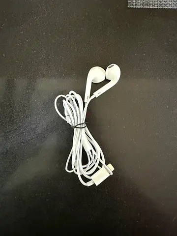 Lighting headphones (iphone)