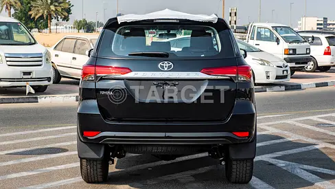 2026 Toyota FORTUNER — фото 8