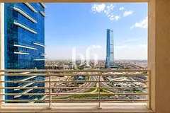Bright &amp; Spacious 1BR | Balcony | High Floor Views