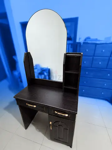 Wooden Dressing Table with Mirror – Good Condition