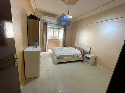 الخان