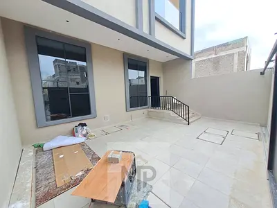 Townhouse for sale at ajman| al zahia area| 5 master rooms, majlis, hall, roof| freehold for| the price including central A\C.