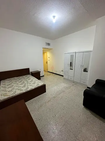 Fully furnished standard room available in abudhabi