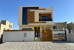 Luxury villa including water, electricity, and air conditioning. Freehold ownership. Price negotiabl