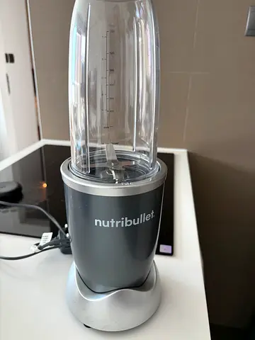 Nutribullet with 5pcs.