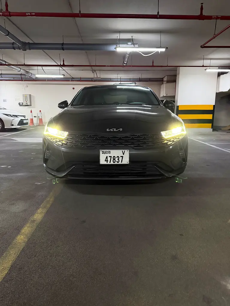Kia K5 2022 — photo 1 of 15