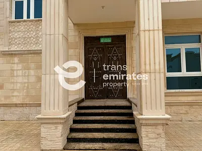 6BHK+Maid's Room | Vacant | Spacious