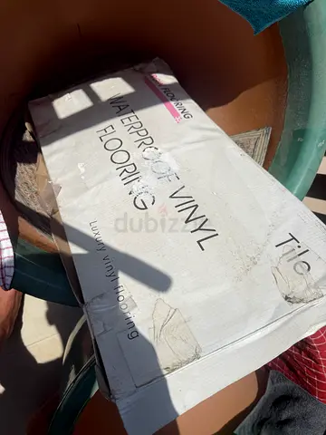 Used Waterproof Vinyl Flooring - Luxury Vinyl Tiles (Boxed)