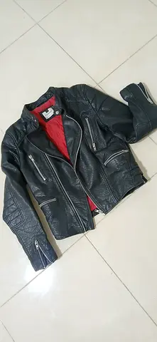 Black Leather Biker Jacket with Red Lining – Men’s Medium