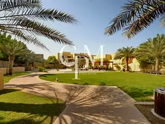 Spacious 4BR Corner Villa | Private Pool | Prime Location