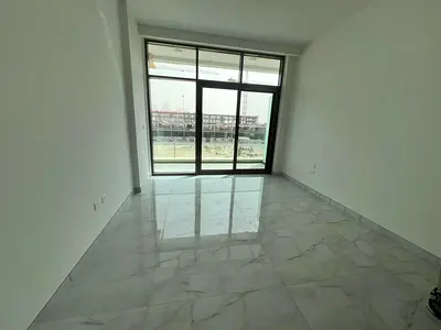 VACANT | STUDIO | PRIME LOCATION